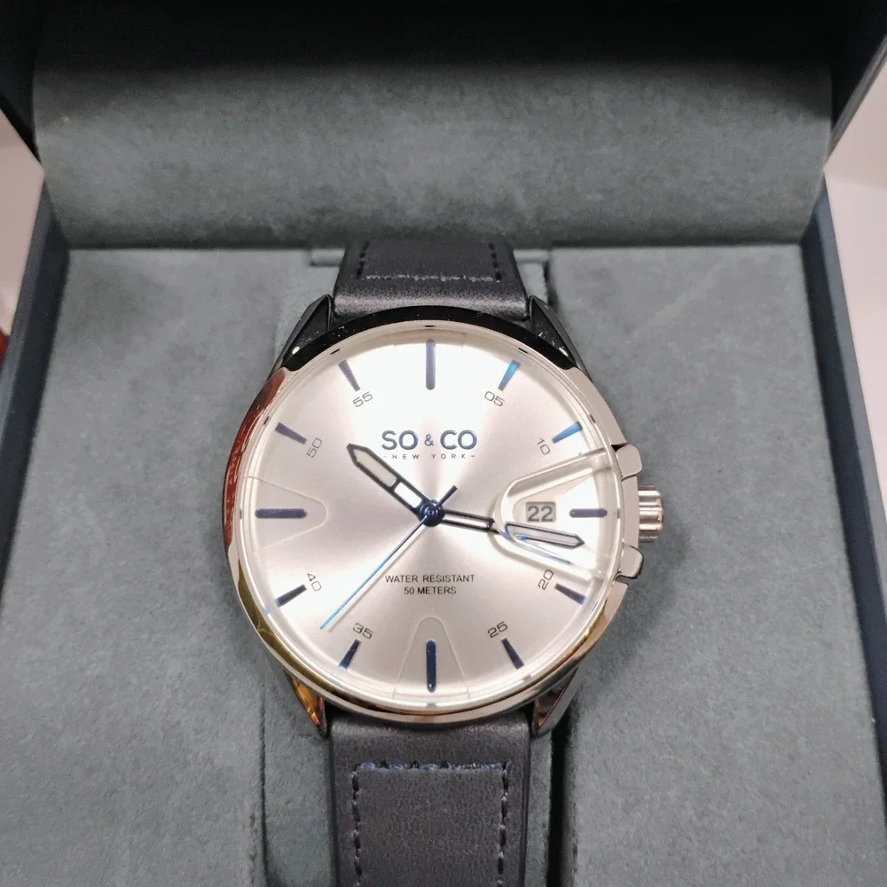 So & Co New York Madison Men's Watch 5594 Silver Tone Case  Blue Leather 44mm